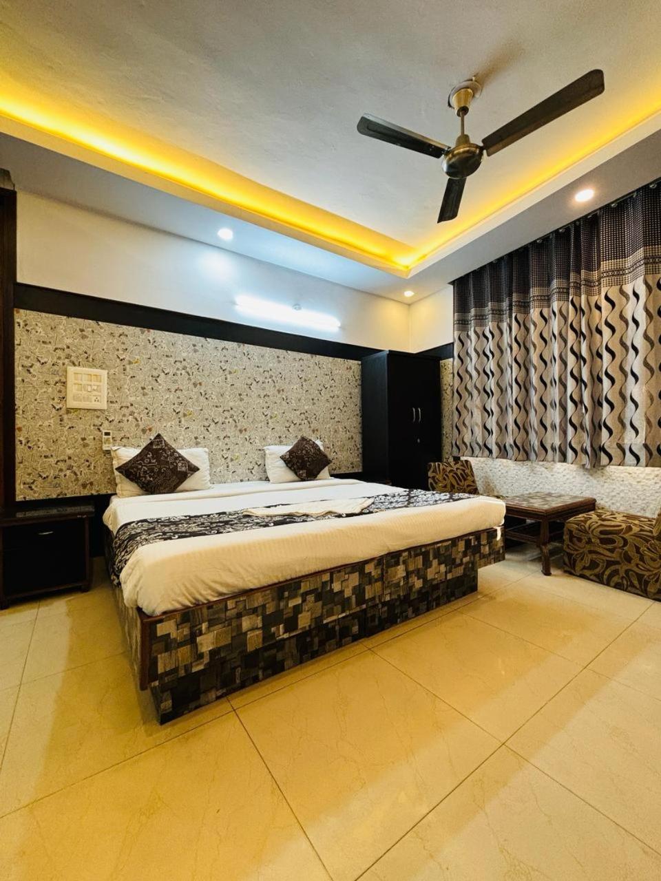 Hotel Satwah Home Stay Just 10 Minute Away Form Nizamuddin Railway Station New Delhi Exterior photo
